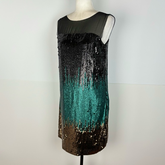 Smart Set sequinned cocktail dress - Picture 3 of 8